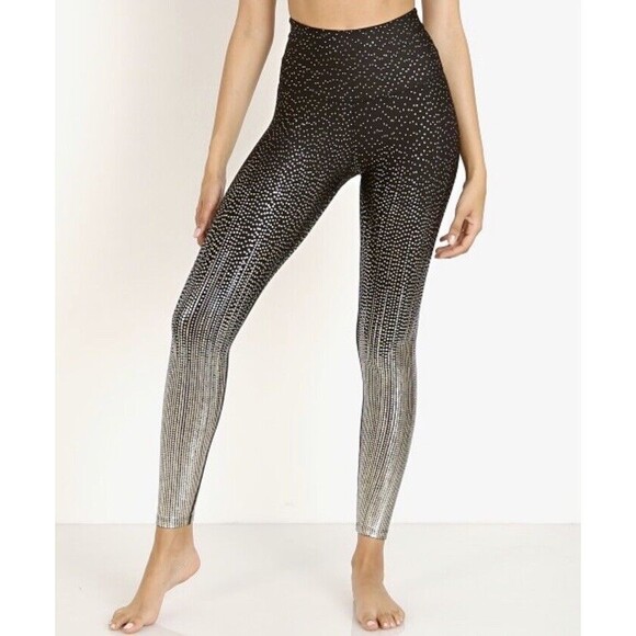 BEYOND YOGA | Drip Dot High Waisted Midi Legging Black Antique Gold | Small - Picture 1 of 8
